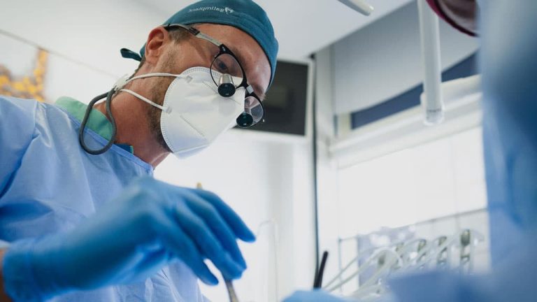 Motivos interesseiros e um Regresso